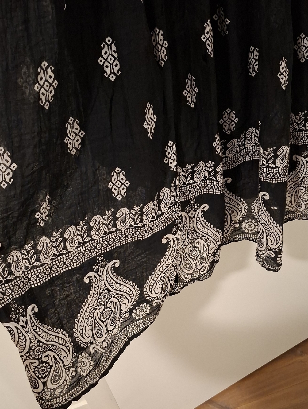 QED London Black & White Cotton Boho Paisley Printed Maxi Circle Skirt (Size S) - Picture 3 of 6